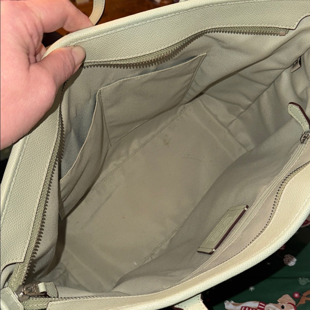 Coach City Tote Bag Sage green crossgrain leather interior pockets - Picture 8 of 15